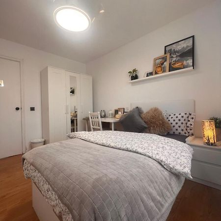 Habitacion En Madrid Eksteriør bilde