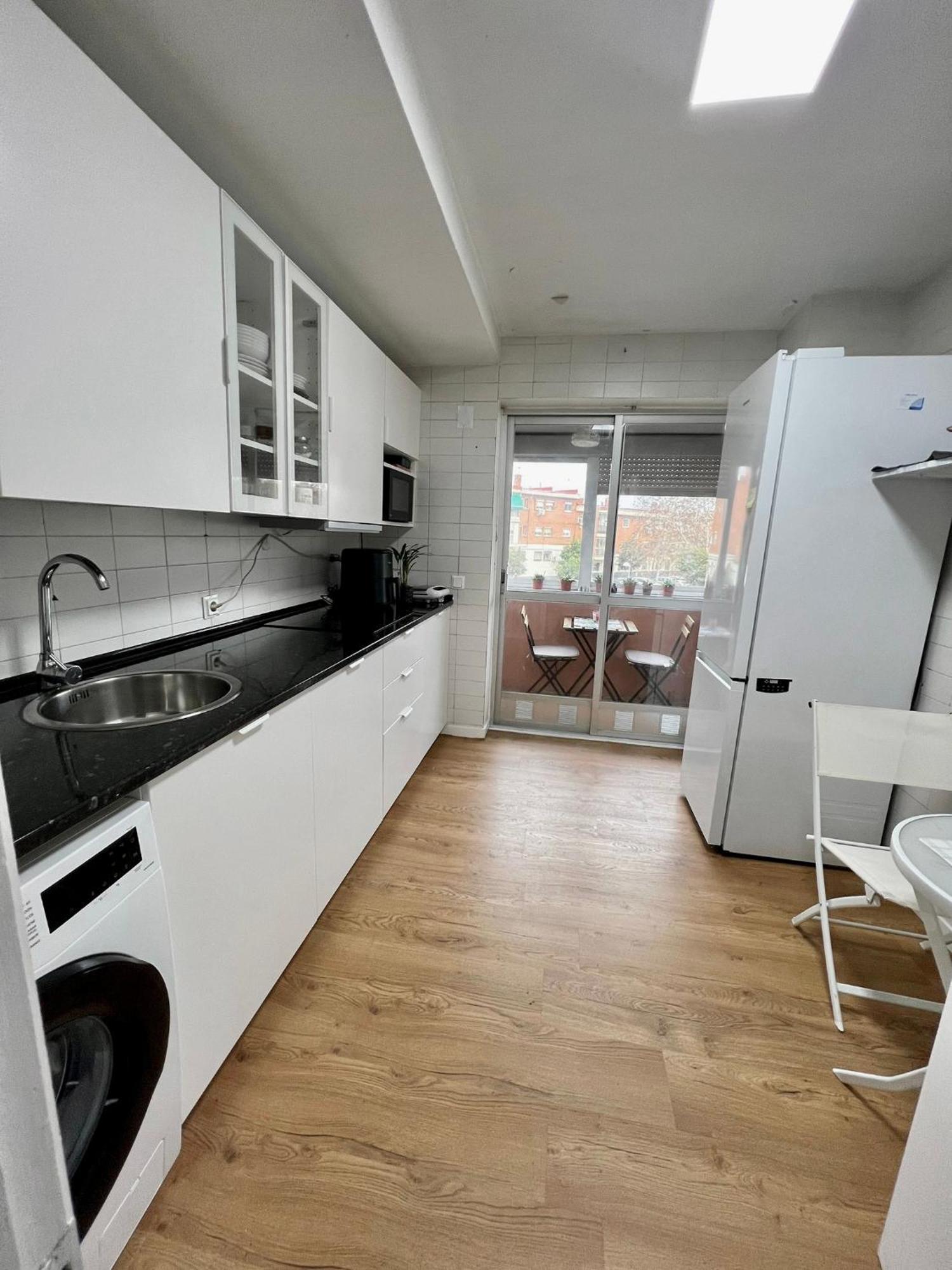 Habitacion En Madrid Eksteriør bilde
